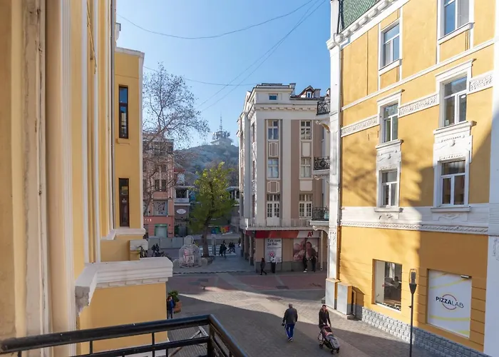 Beautiful Best Location Apartment Green Mouse