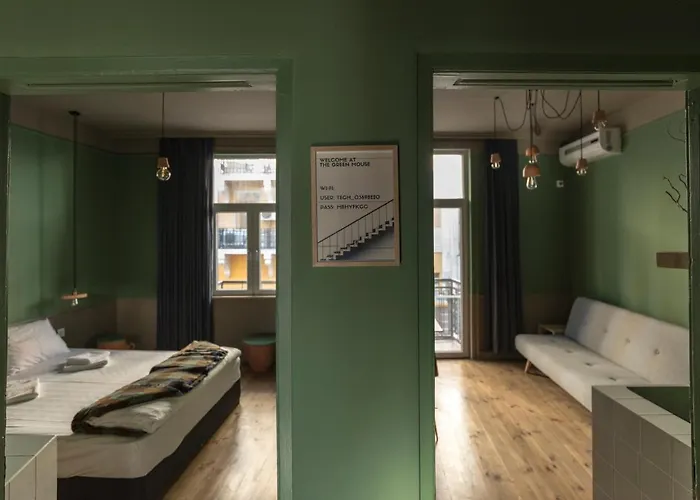 Beautiful Best Location Apartment Green Mouse