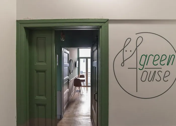 Beautiful Best Location Apartment Green Mouse